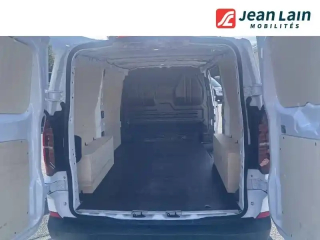 Volkswagen Transporter van l1h1 2.0 tdi 170 bva8 4motion — photo 7