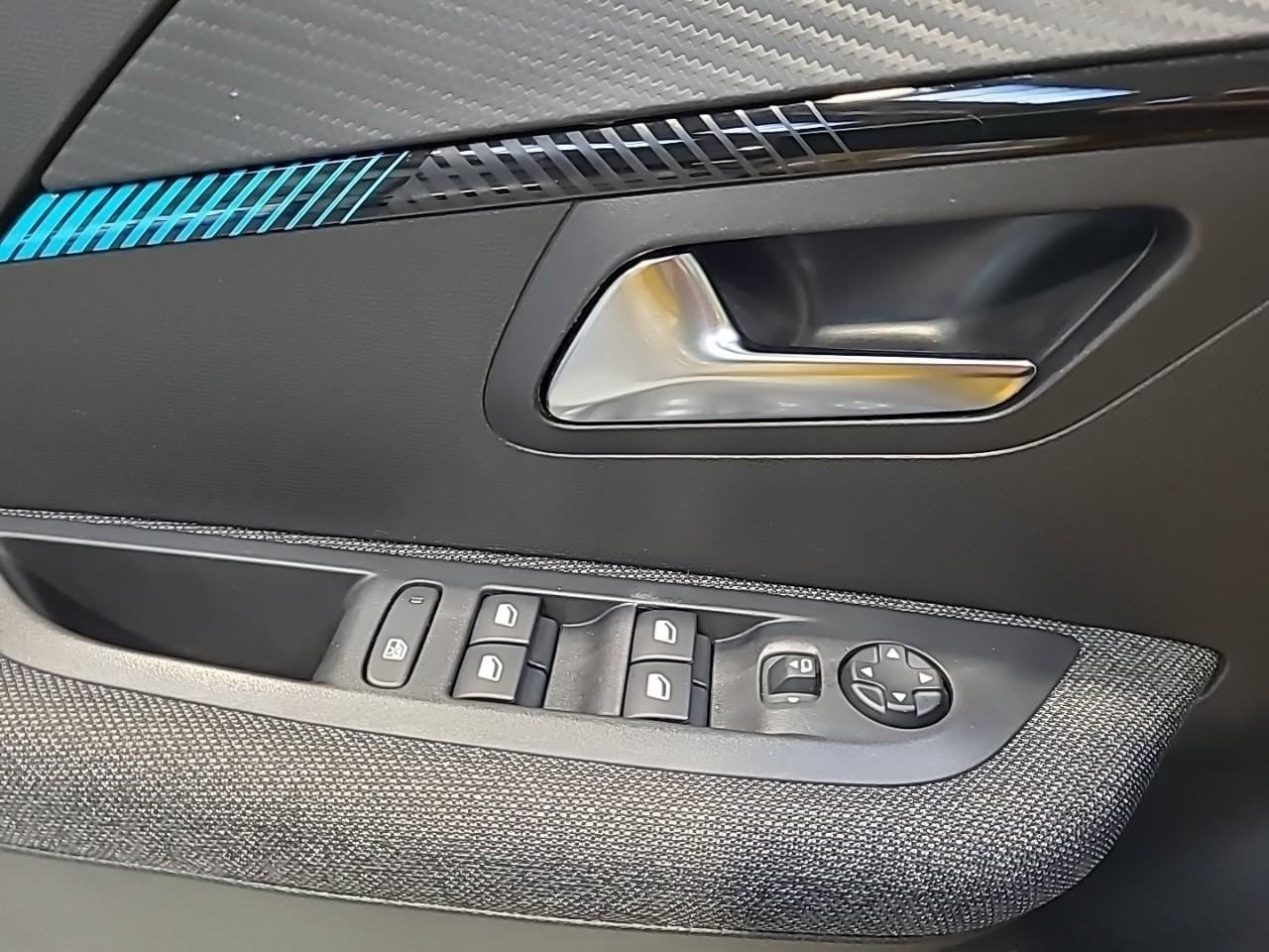 Peugeot 208 puretech 100 s&s bvm6 style — photo 22
