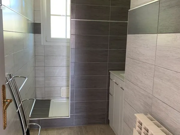 Appartement T3 RDC maison individuelle