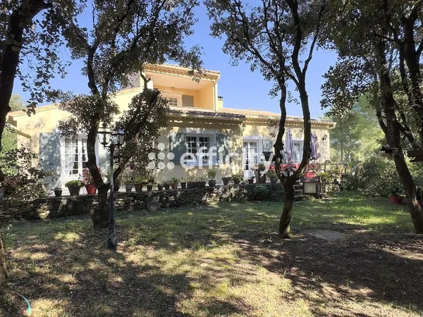 Maison 7 pièces 224 m²
