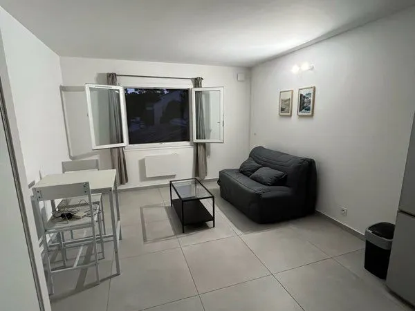 Studio 24m2 + place de parking privée