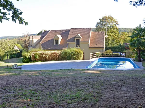 Maison 9 pièces 250 m²
