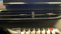 Peugeot 3008 HYBRID4 300ch Roadtrip e-EAT8 — photo 26