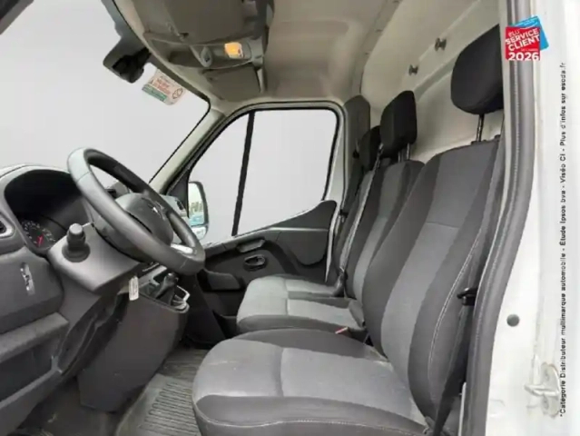 Renault Master fg f3500 l2h2 2.3 blue dci 135ch confort euro6 — photo 26