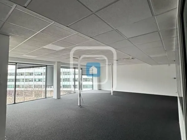 Bureaux 233 m²