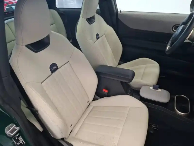 Mini Cooper 204 ch dkg7 s — photo 8