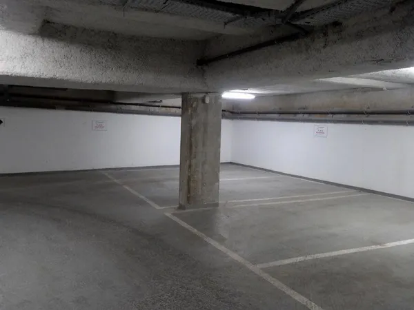 Parking Place d'Italie