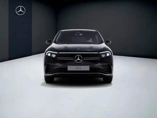 Mercedes Eqa 250+ amg line — photo 8
