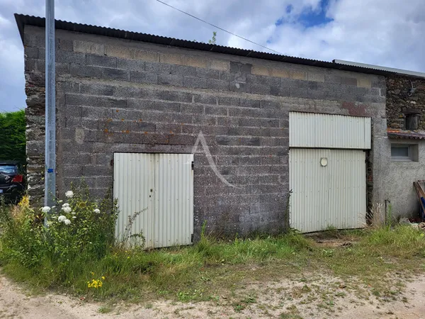 Bâtiment en pierre - STOCKAGE