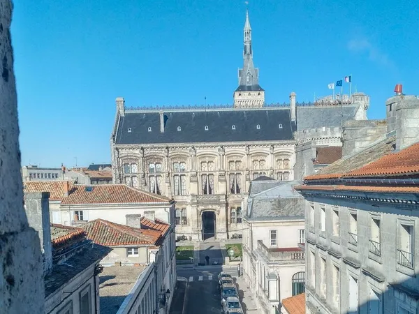 Bel appartement en Duplex sur le plateau d'Angouleme