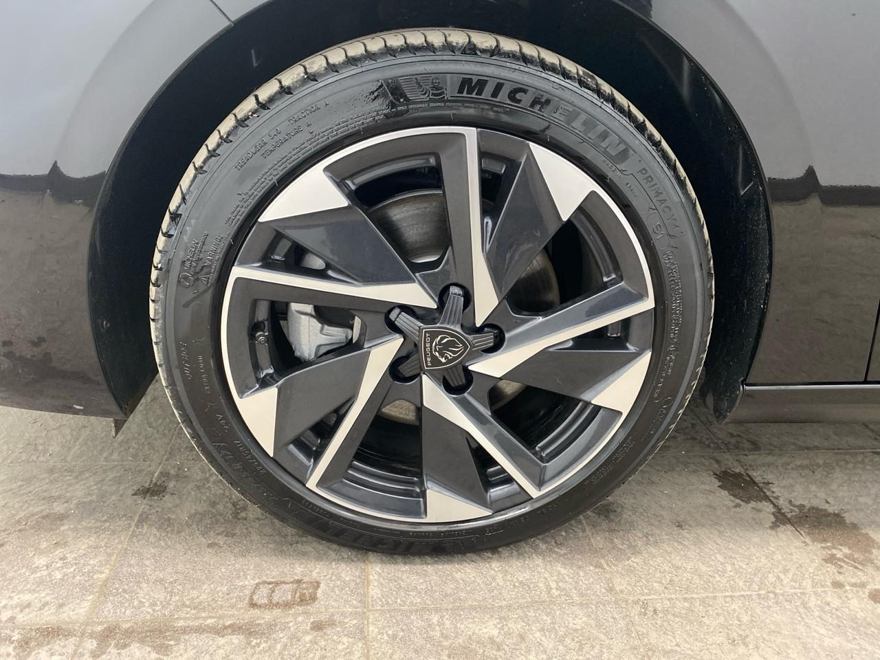 Peugeot 308 sw hybrid 145 e-dcs6 allure — photo 11