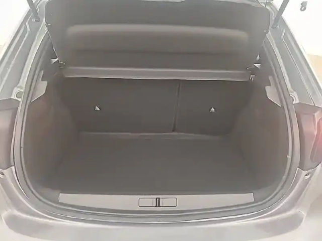 Peugeot 208 hybrid 110 ch e-dcs6 — photo 6