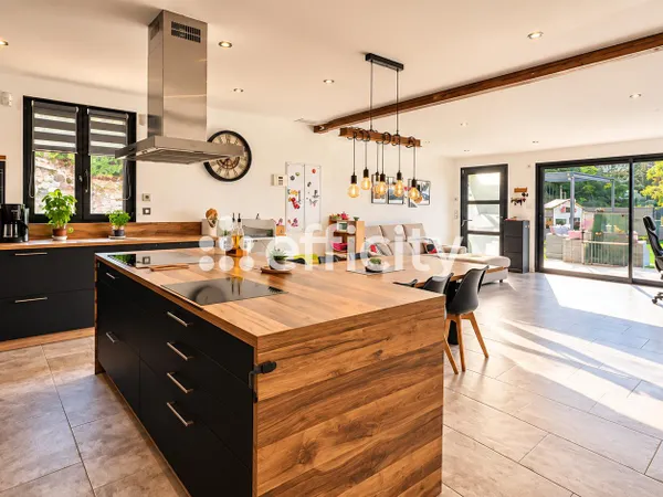 Maison 3 pièces 113 m²