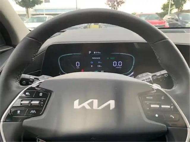 Kia Niro 1.6 gdi 183 ch phev dct6 — photo 10