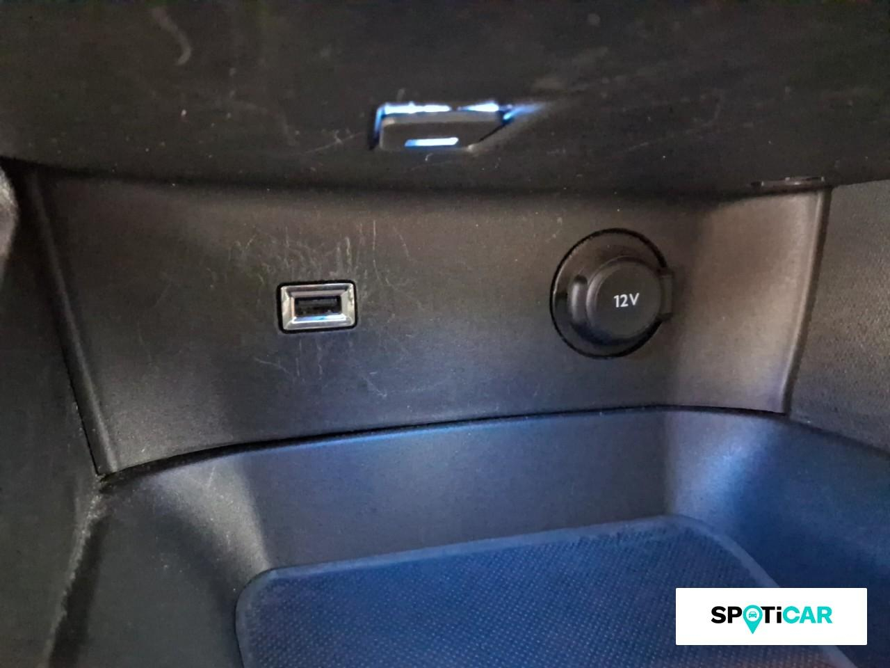 Peugeot 3008 1.2 puretech 130ch s&s style eat8 — photo 18