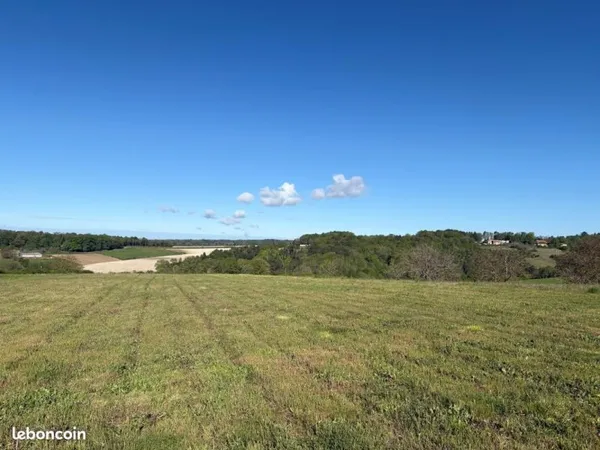 Terrain 2 200 m² Saint Astier