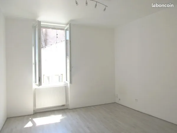 Appartement Location Agen 1p 32m² 345€