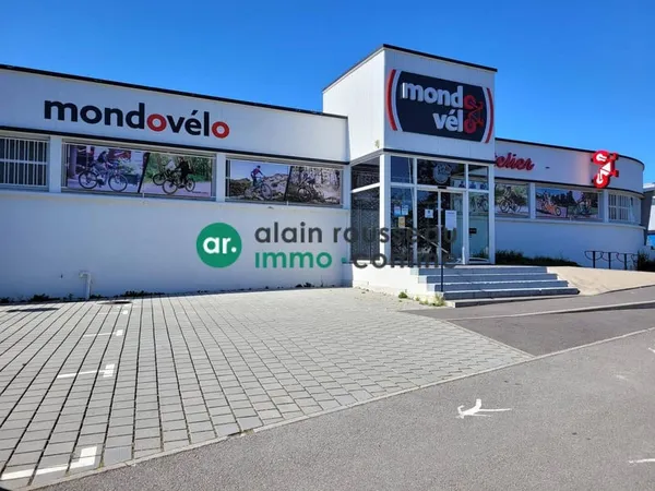 Local commercial 992 m²