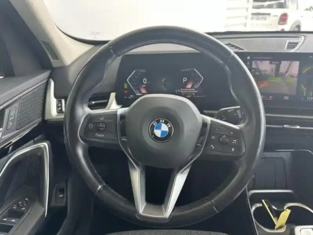 Bmw X1 sdrive18d 150ch — photo 10