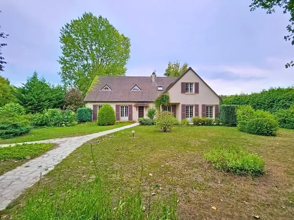 Belle propriété familiale, à découvrir sans plus attendre !