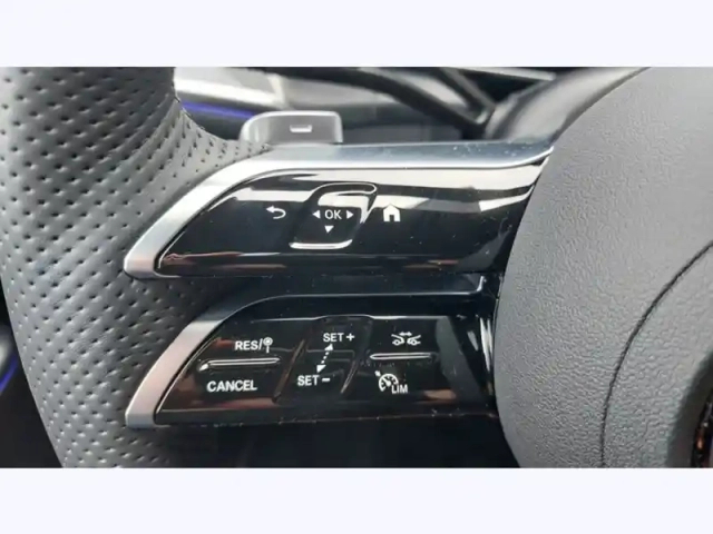 Mercedes Glc 300 e  hybrid eq 4matic — photo 15