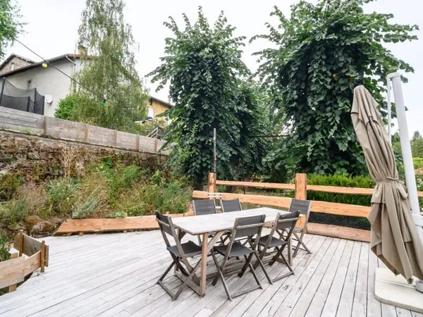 Maison 8 pièces 212 m²