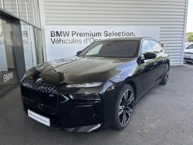 Bmw I7 m70 xdrive 659ch m performance — photo 9