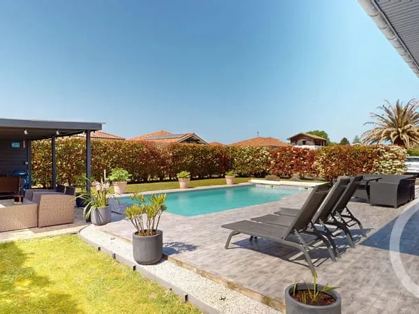 Maison 7 pièces 143 m²