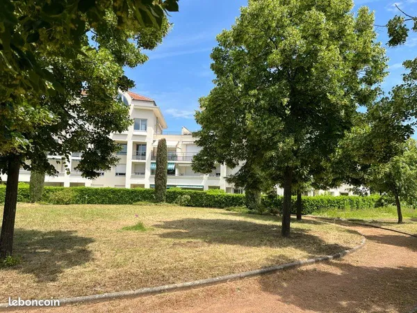 Appartement standing- FORT DE BRON-T2