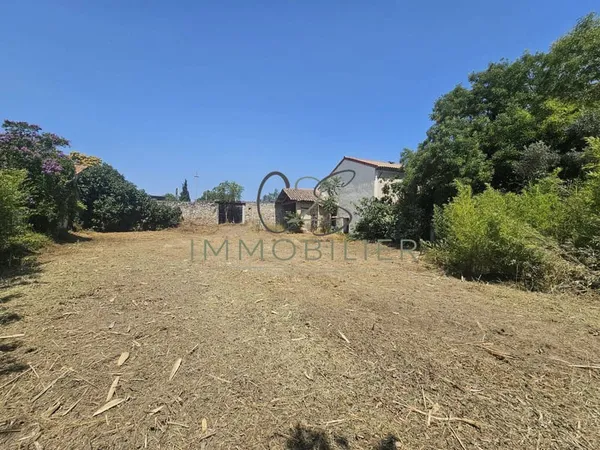 Maison 11 pièces 343 m²