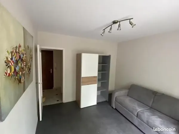 Studio 1 pièce 25 m²