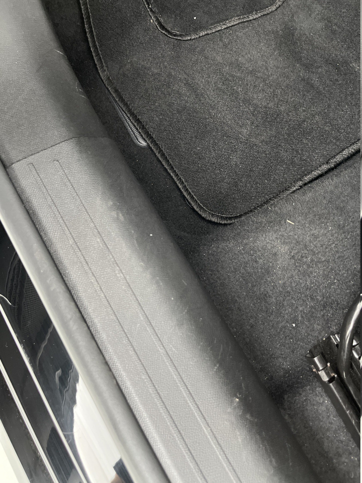 Peugeot 208 — photo 68