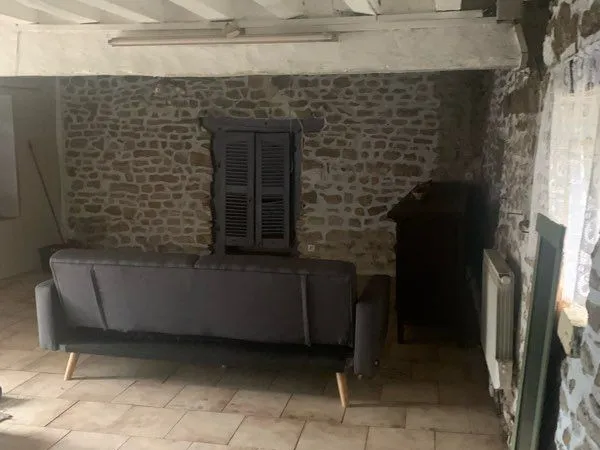 Maison avec grange et garage