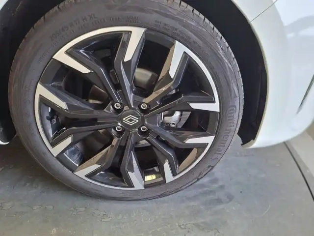 Renault Clio tce 90 ch gsr2 — photo 13