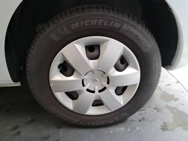 Renault Kangoo blue dci 80 — photo 17