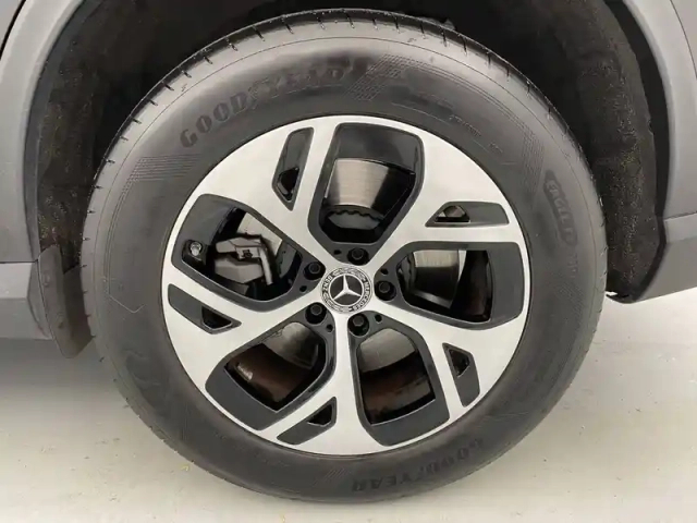 Mercedes Glc 300 e 9g-tronic 4matic — photo 17