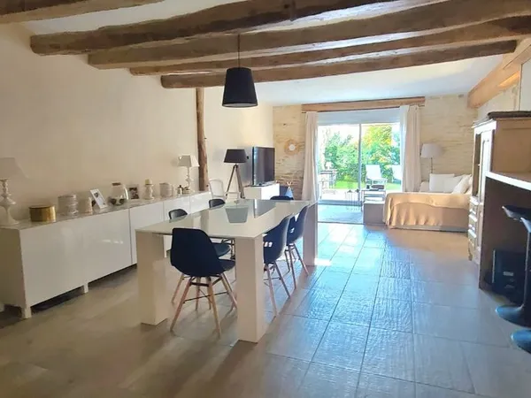 Maison 6 pièces 210 m2
