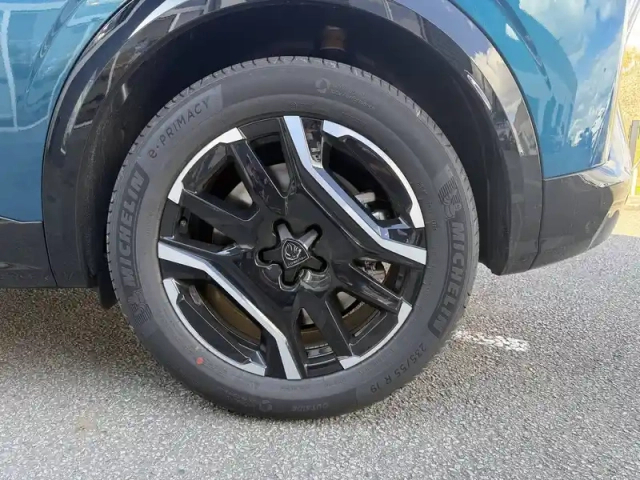 Peugeot 3008 electrique 210 ch 73 kwh — photo 11
