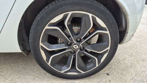 Renault Clio 1.2 TCe 120 Energy - Edition One – 2017 – 109222 km – Essence – Boîte Manuelle — photo 3