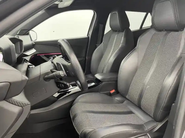 Peugeot 2008 puretech 130 s&amp;s eat8 — photo 44