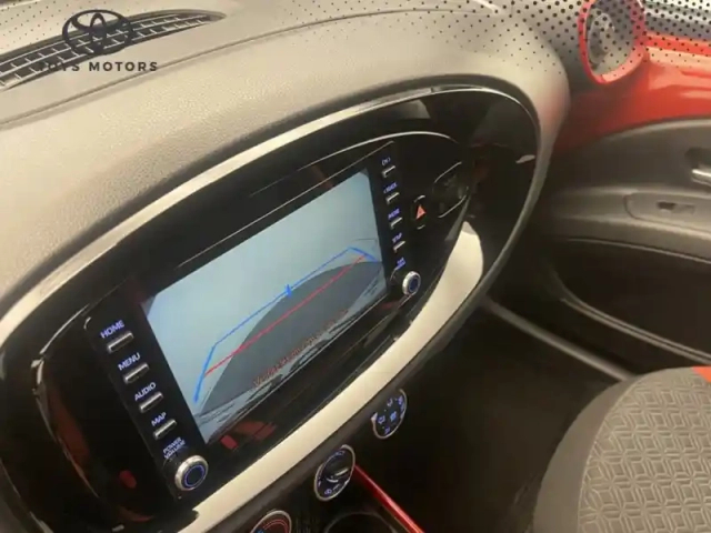 Toyota Aygo 1.0 s-cvt 72 design — photo 16