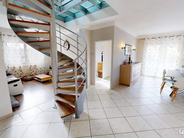 Maison 8 pièces 175 m²