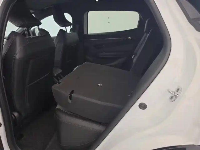 Renault Megane e-tech ev60 220 ch super charge — photo 45