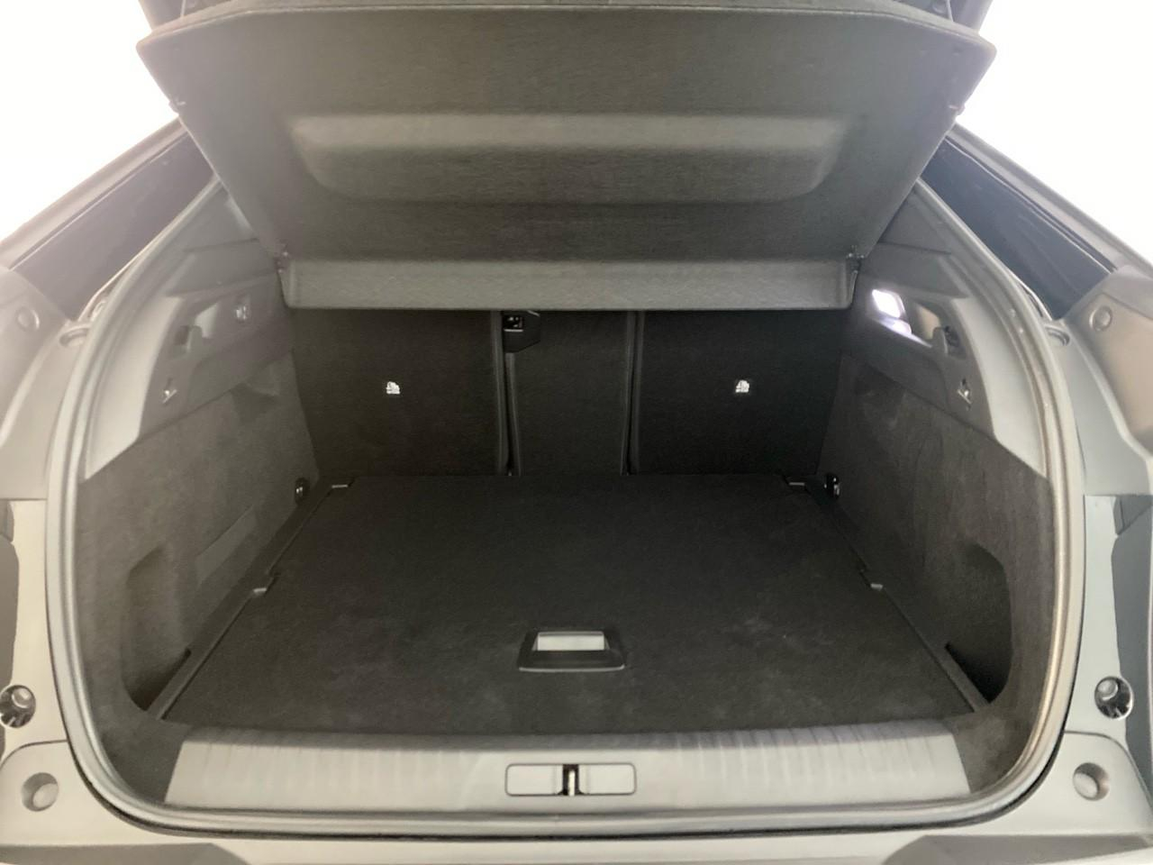 Peugeot 3008 hybrid 145 e-dcs6 gt — photo 6