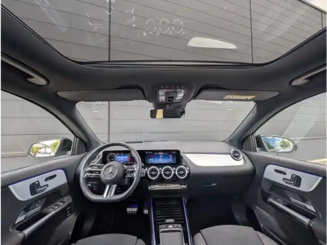 Mercedes Gla 200 d — photo 11