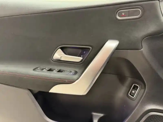 Mercedes Classe A 250 e hybrid eq amg line — photo 39