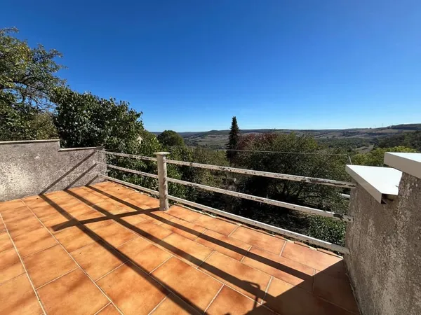 Maison ancienne avec vue spectaculaire