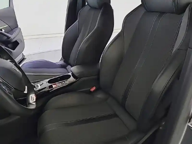 Peugeot 2008 puretech 130 s&amp;s eat8 — photo 101