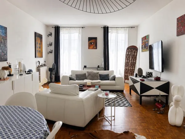 Appartement de caractère, 173 m2 , Hypercentre d'AGEN