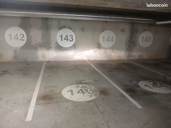 Location Parking Privé et Sécurisé EVRY